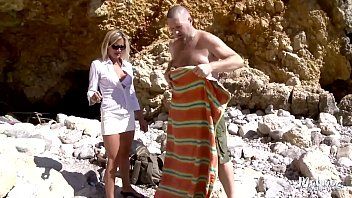 play Xxx am Strand mit einem Amateurpartner