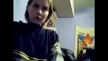 play Du porno tous les jours avec des filles douces comme dans la capitale