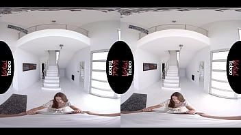 Jouer Ils sont très heureux d'avoir trouvé un mâle très doué et capable de les faire.