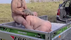 play Dojrzała blond babcia połyka spermę po intensywnym ruchaniu analnym na świeżym powietrzu