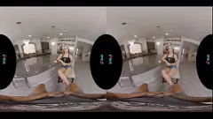 Riproduci VRHUSH - L'intensa supplica anale di Gwen Vicious nel porno VR