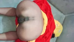 Redă Deep Throat Indian Village Haldi Ki Rasam Day cu înghițire de spermă și joc de fund