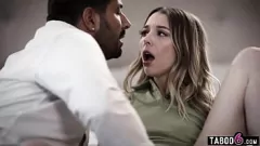 play Petite adolescent Lily Larimar's Hardcore Sex dur cu BF mai vechi