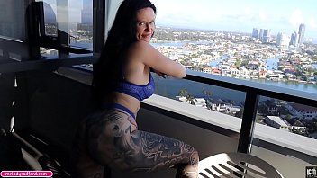 play Neuk haar zoveel als je wilt en ze houden van xnxx in het hotel