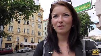play Platita pentru 10 minute de sex inghite si sloboz
